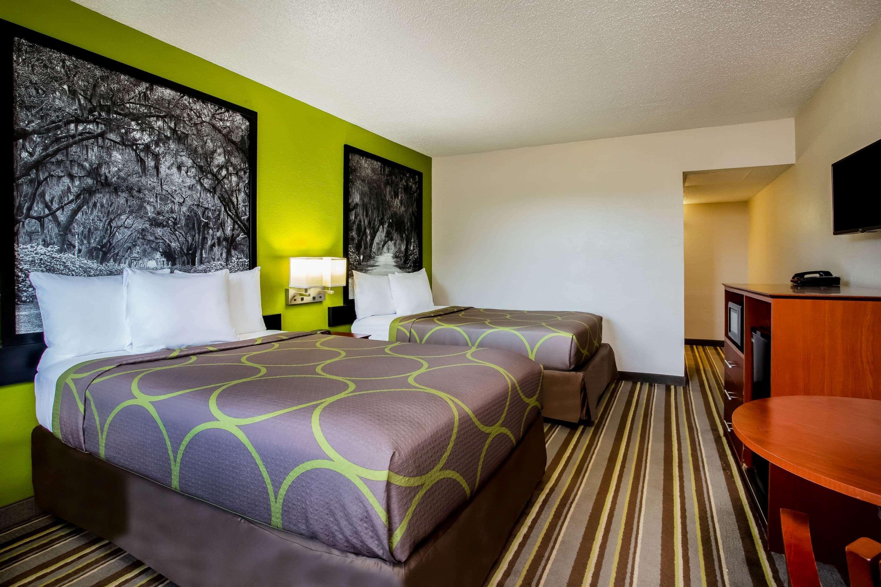 Super 8 By Wyndham Lake City Extérieur photo